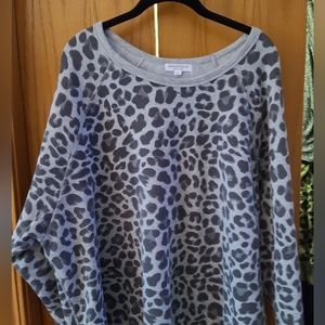 Plus size animal print light weight top.